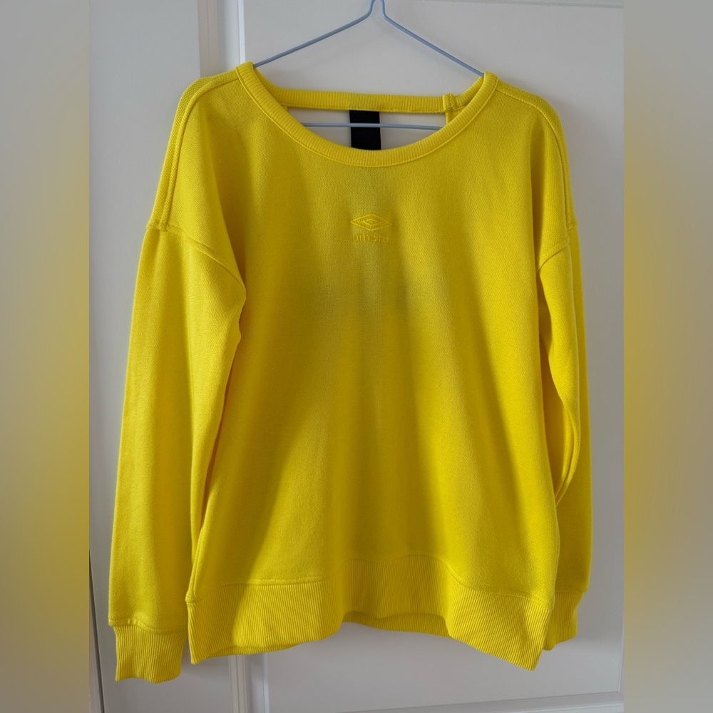 Umbro Open Back Yellow Women's Crewneck